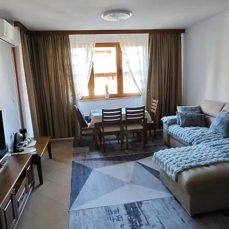 Blue Golf Apartman