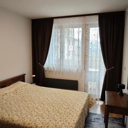 Blue Golf Apartman Razlog